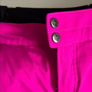 Columbia Bright Pink Ski + Snowboard Pants
Perfect to pair with jacket. Size L